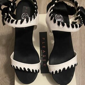 Black and White Women's platform heels 1.9”